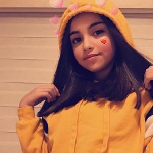 Meet your Posher, Daniela